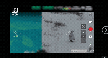 俄兵穿「隱形斗篷」學企鵝走路遭炸飛!同袍裸體「被綁樹上、逼吃雪」虐兵畫面曝