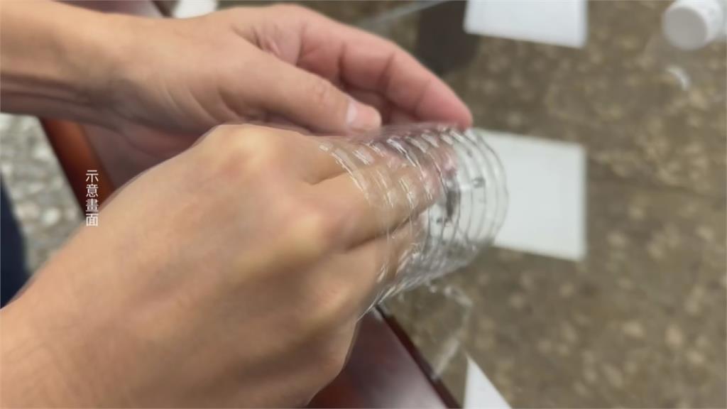 苗栗縣道126線山羌悲歌! 「嘴套寶特瓶」活活卡死