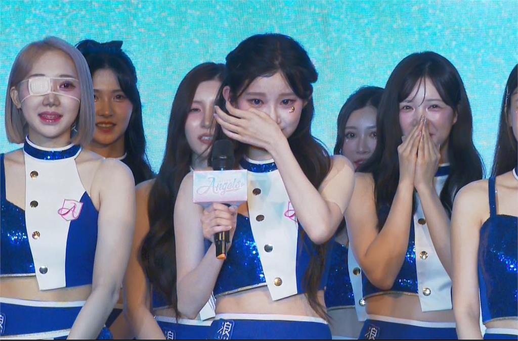 富邦悍將啦啦隊升級！　李珠珢「講中文」緊張台上淚崩