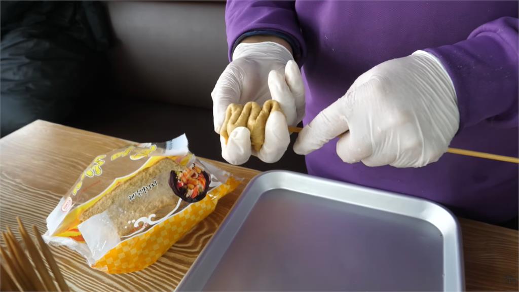 她在南韓路邊攤目睹「1事」原地尖叫!網加碼曝:阿珠嬤會把「這個」倒回去…