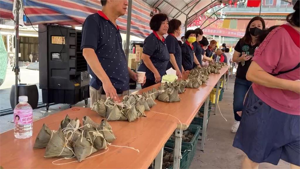 台中大里解粽活動熱鬧登場 象徵解結頭去除厄運迎好運
