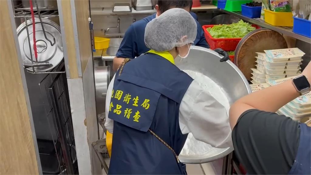吐了一整床!內壢烤肉飯疑食物中毒 61人上吐下瀉「店家勒令停業」