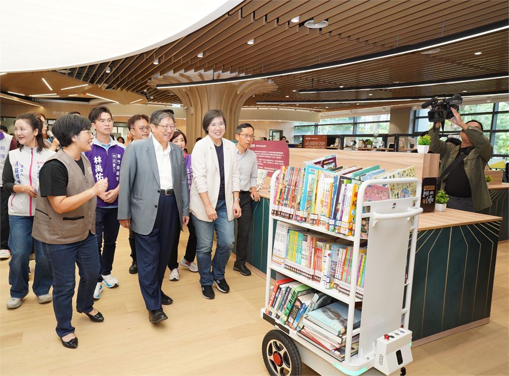 竹縣文化新地標！總圖公共藝術揭幕 楊文科宣告試營運開跑