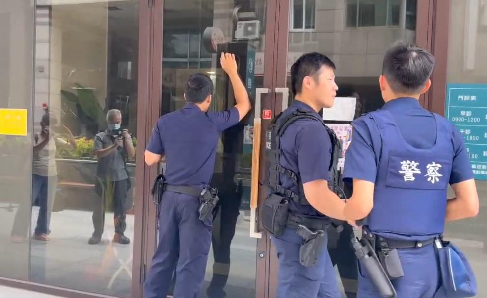 快新聞／趙建銘診所出手了！43字回應「陳幸妤爆料」風波　竟叫警察驅趕媒體