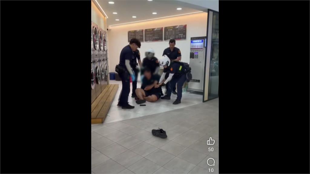 未打方向燈遭盤查不服取締　新北男躺地大鬧咆哮遭壓制