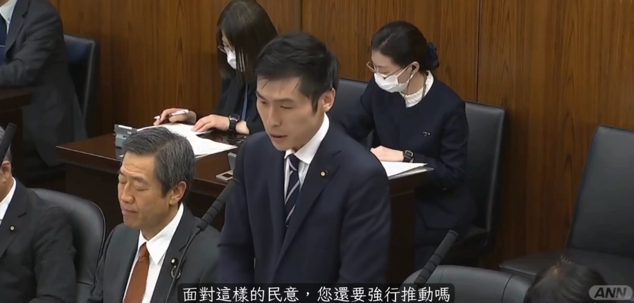 日共產議員轟武器出口「顛覆和平」！小泉進次郎「1句話神打臉」全場笑翻