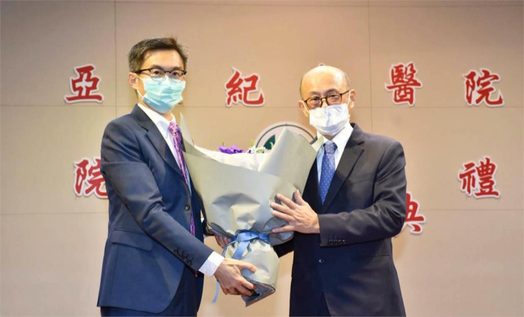 心臟科權威林芳郁69歲罹失智症!妻曝1事後「開始焦慮」:幾乎不說話