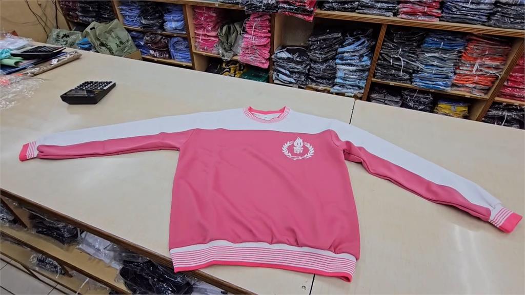 基隆安樂中學運動服 澳洲古著店現蹤! 學生驚喜:真的很好穿