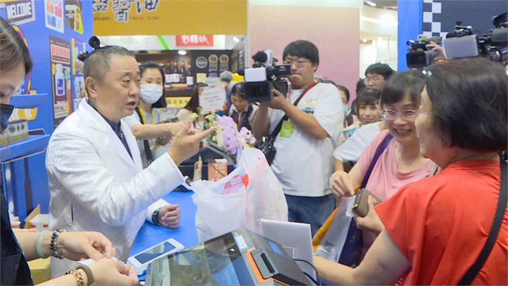 邰智源任中藥品牌一日店長　與粉絲近距離互動、暢聊中藥經