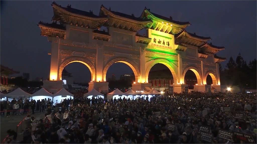 釘孤枝遭酸是黃國昌登基戲!他為博眼球「做1事」黃智賢怒批:演技超假
