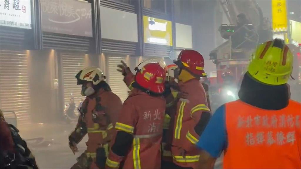 三重燒肉店吃一半燒起來！　9人「從2樓跳下」逃命