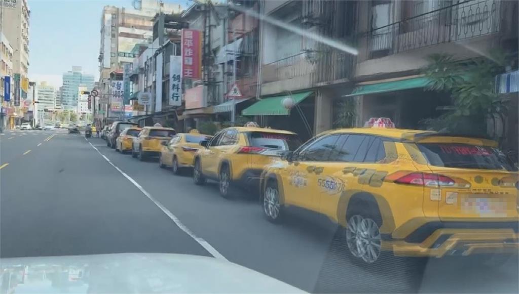 高雄小黃跳表系統異常「跳回2006年」　運將嘆：越跑越虧