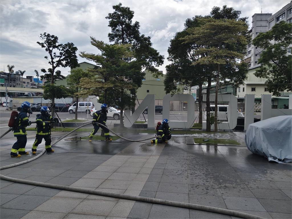 快新聞/企業防災大進化!群光、捷普聯手成立義消戰隊 新北實戰演練曝光