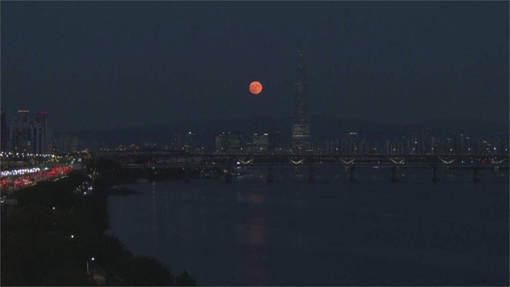 「超級藍月」登場! 將連三天照亮夜空