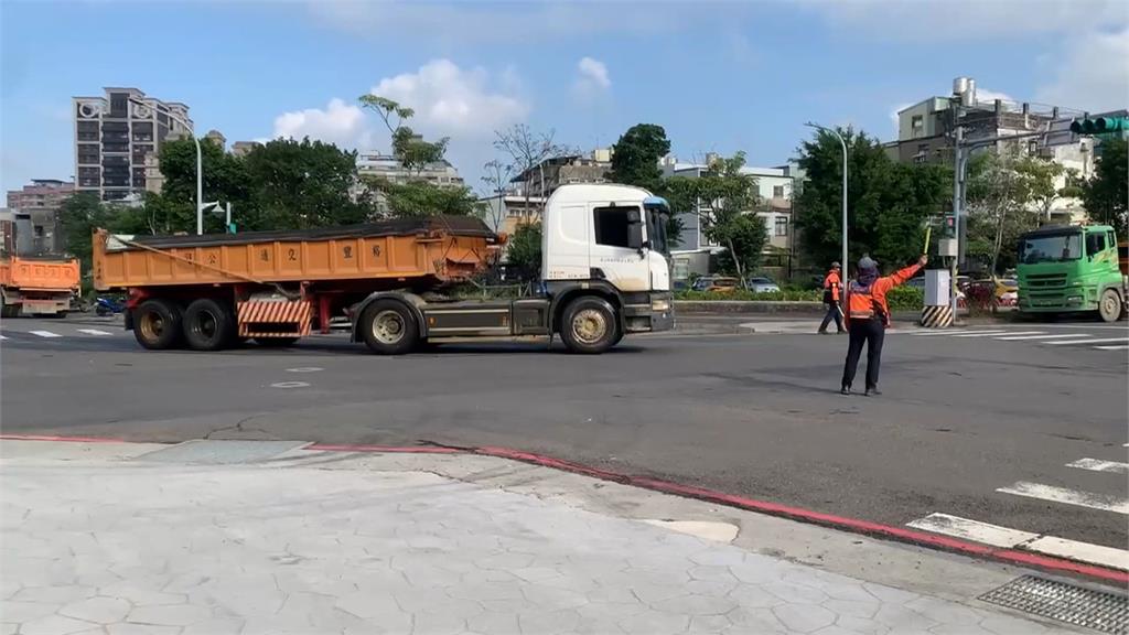 67歲義交遭倒車砂石車輾斃　警方允諾全力協助處理後事