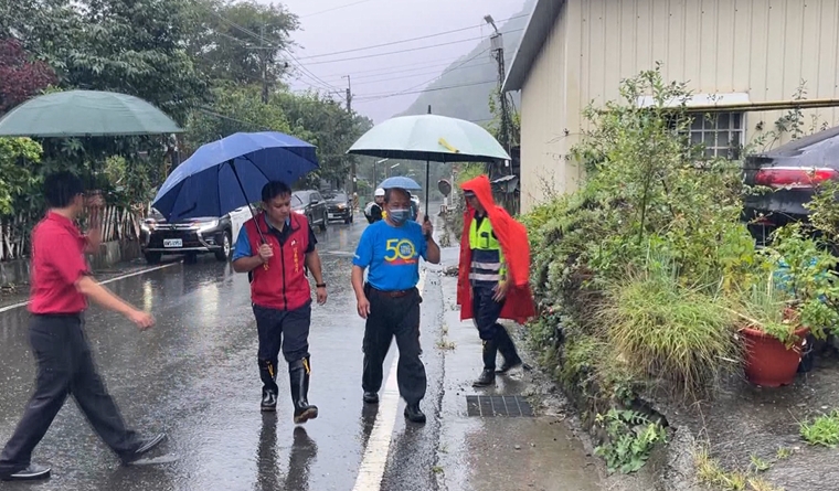 信義、廬山預防性撤離　最悲情加油站裝「鐵捲門」防颱