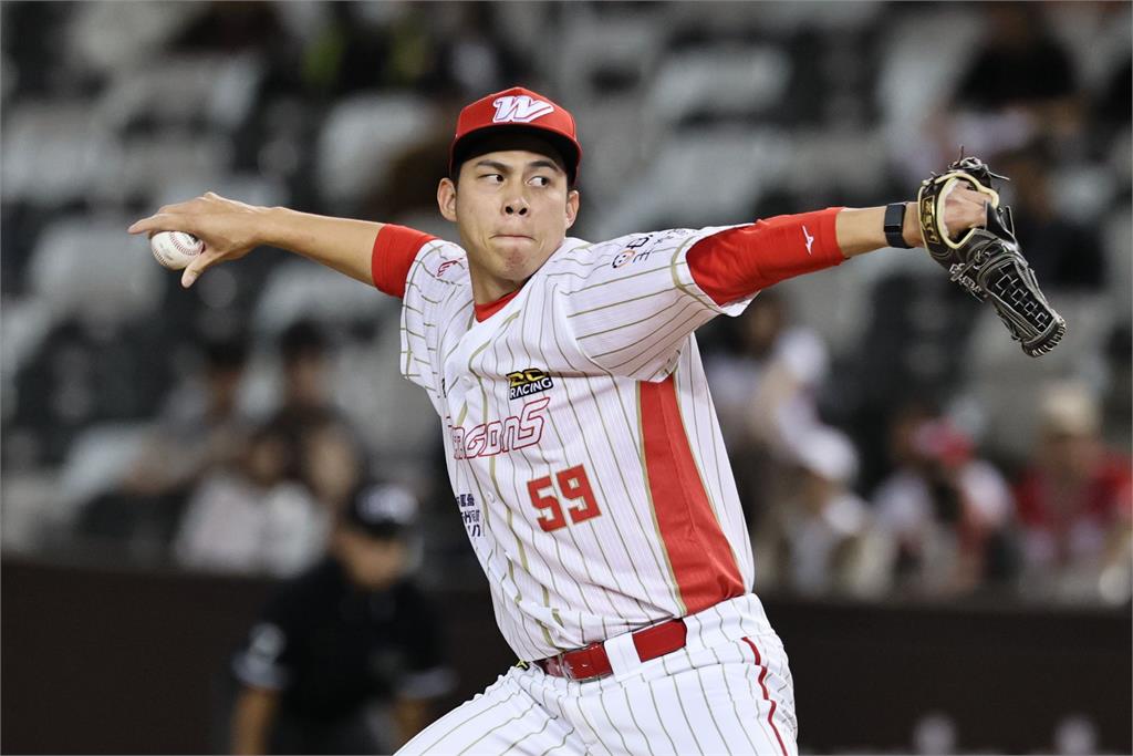 中職／夢回12強奪冠瞬間！《冠軍之路》味全龍特映會陳冠偉尷尬又感動