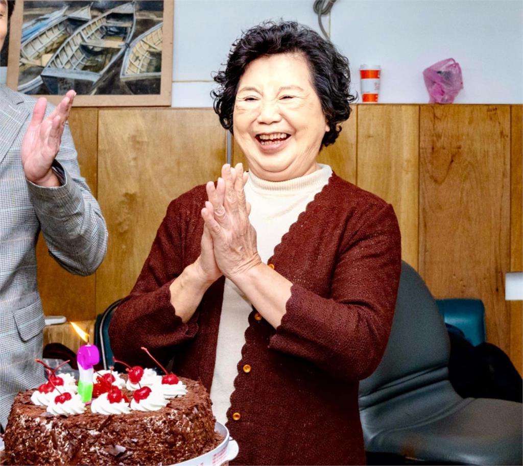 2天無法入睡、站立!77歲「國民阿嬤」王滿嬌急求助:好痛苦