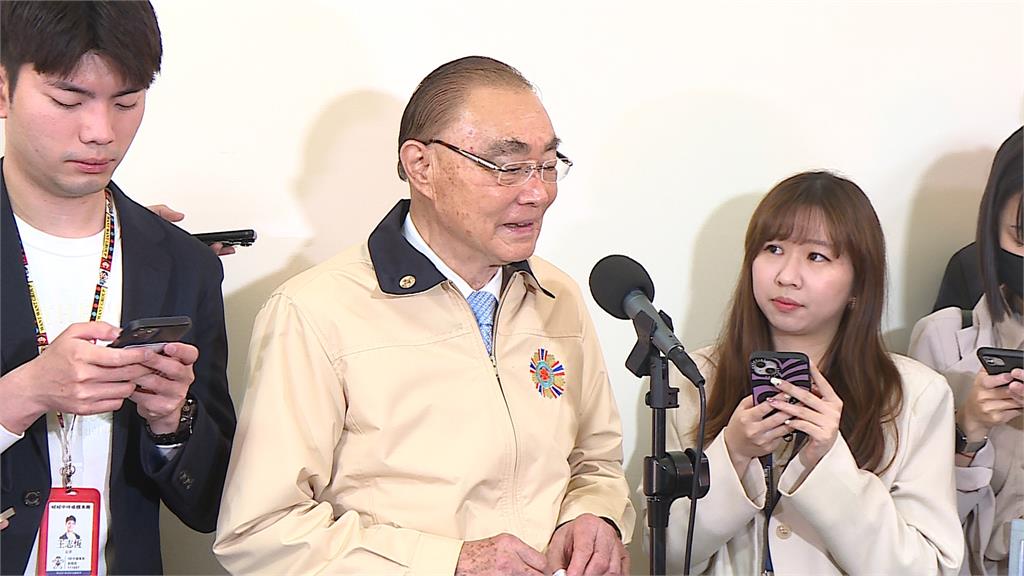 陸官校友執意赴中參加黃埔校慶 馮世寬:如果要去,那就Let it be