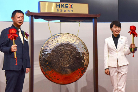 海底撈去年恐虧200億「CEO火速換人」!由「最強服務員」接任