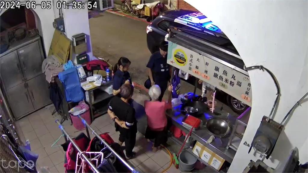 半夜警察找上門出大事? 老婦嚇壞「竟只為這件事」