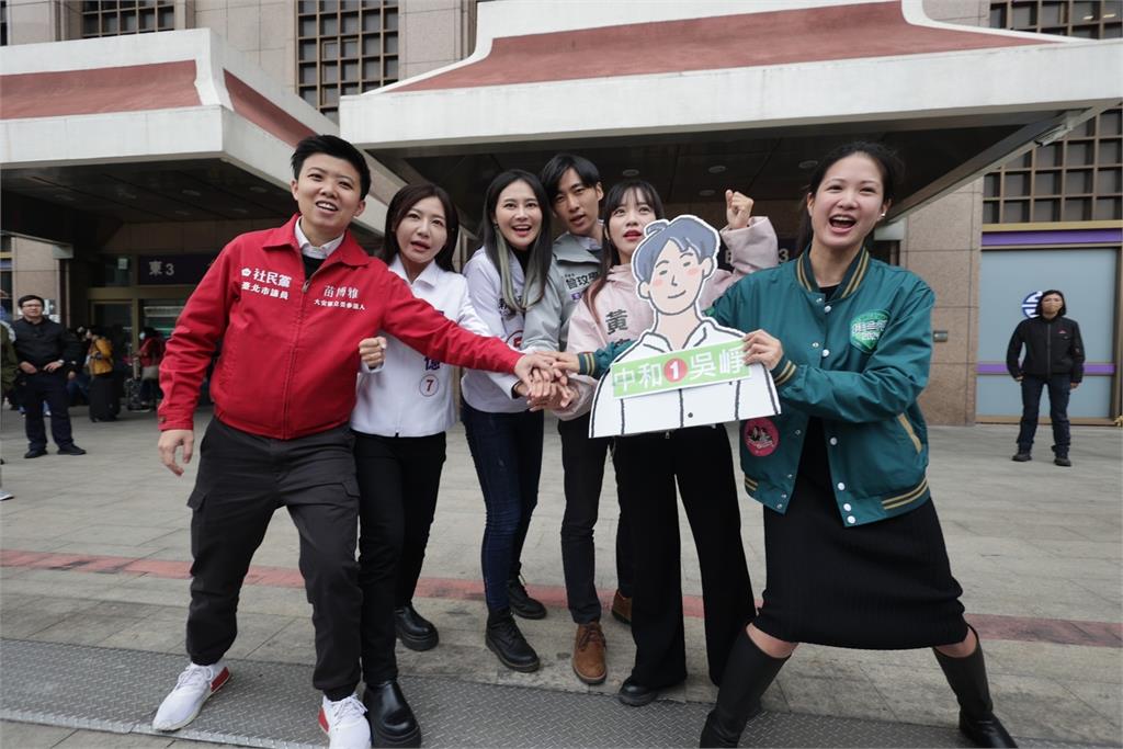 快新聞/選前倒數72小時 蔡英文力挺黃捷「錄音檔曝光」