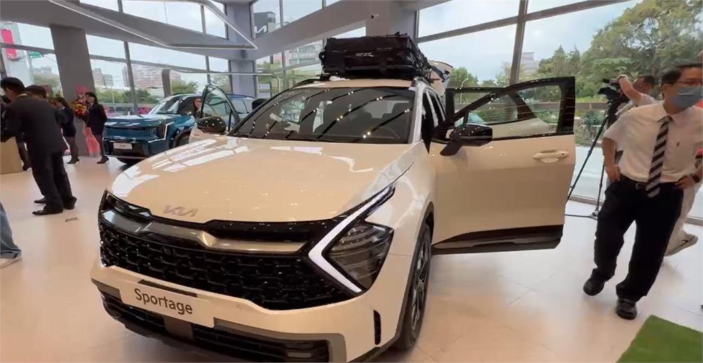 韓國汽車大廠Kia深耕台灣 南台中展示中心盛大開幕