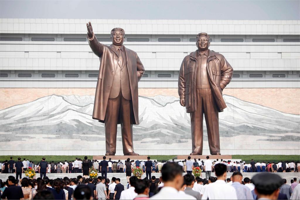 俄國15歲少年參加「北朝鮮夏令營」 15天三餐同款、6點早起擦銅像!