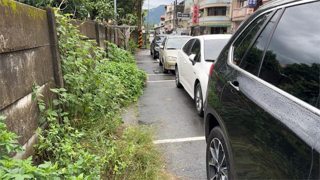 南投埔里收費停車格乏人問津 交通混亂!違停亂象頻傳