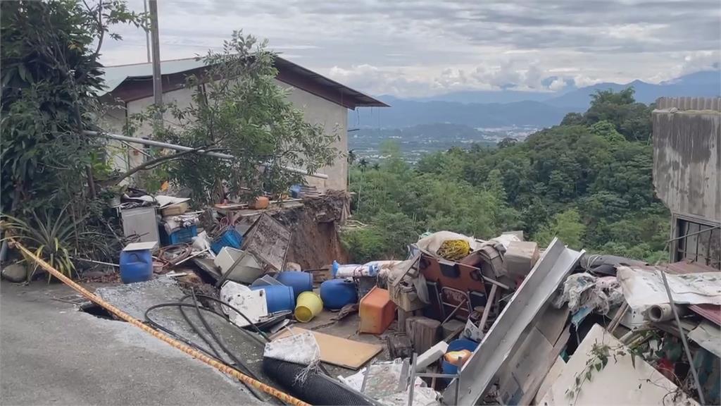 雲林林內坪頂村邊坡修復 又傳地基滑落!急撤離安置居民