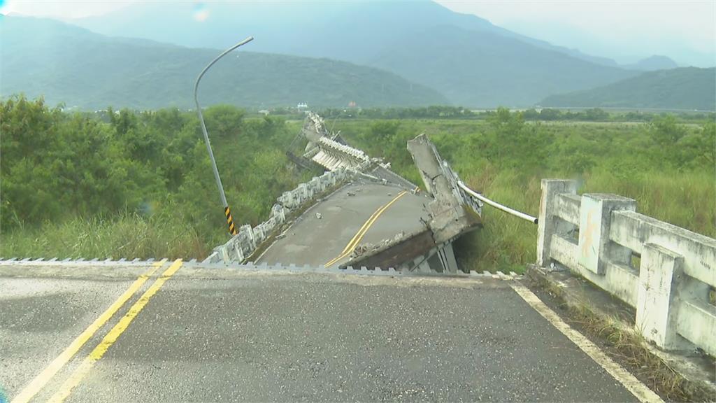 「縣府掛保證結構沒問題」　高寮大橋剛修3個月後卻垮了