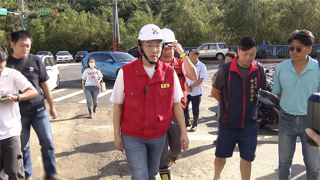 基隆調和街社區土石流沖進民宅　謝國樑一早赴現場勘災