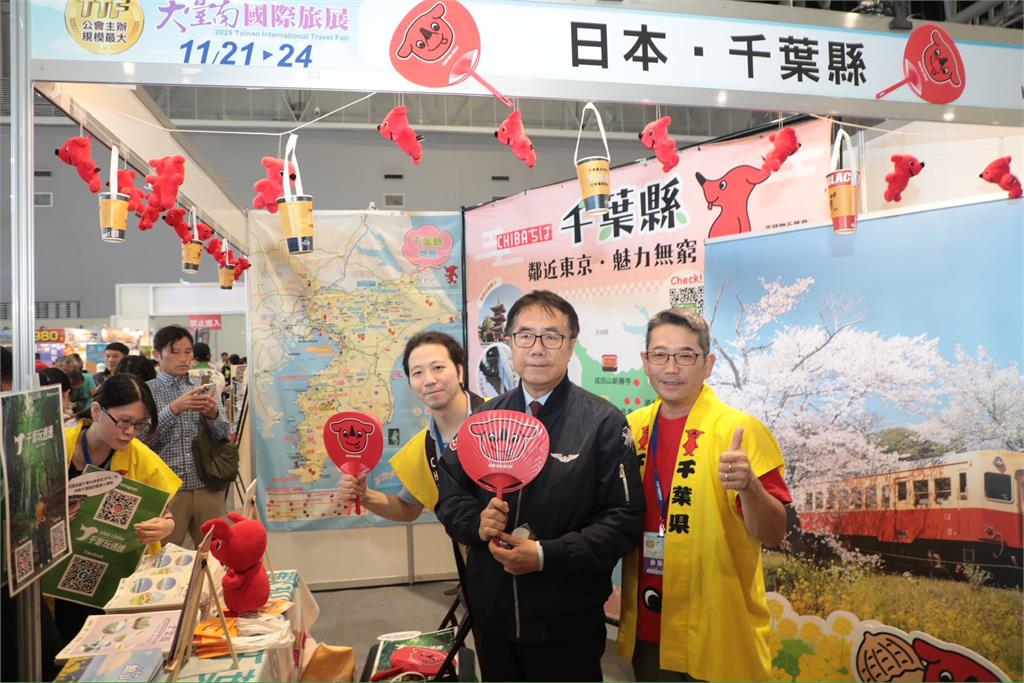 東京紅眼班機「1人遊阿北」竟是黃偉哲！「暴瘦反差狀態流出」0幕僚真相被挖