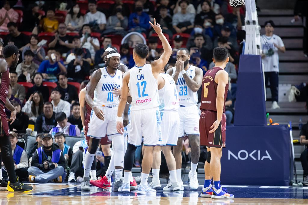 PLG(影)／富邦勇士球星林志傑、辛特力復出！主場大勝台鋼獵鷹38分創聯盟新紀錄