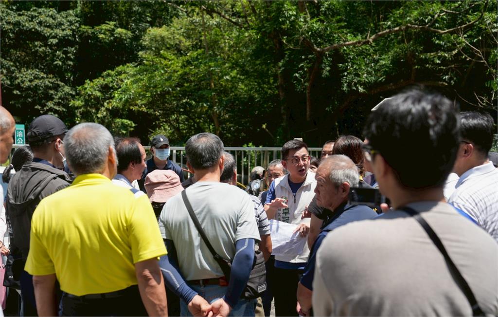 快新聞／三峽廚餘廠臭翻天！居民怒抗議數月終停工　卓冠廷提3大要求