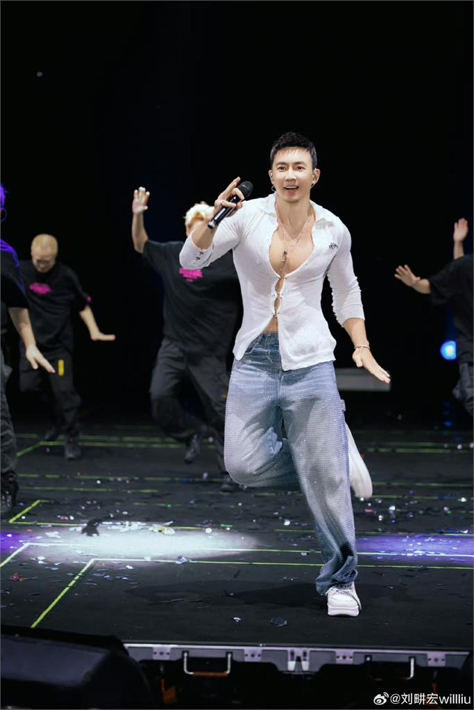 高調喊「愛中國」也沒用?劉畊宏演唱會「1行為」惹粉絲憤怒離場