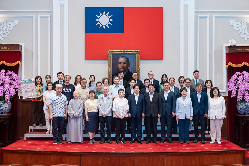 快新聞/接見環團代表 賴清德:提高對美採購天然氣、石油是關稅談判重點
