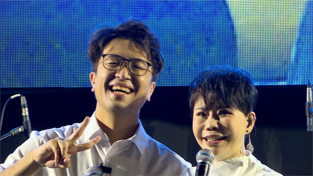 沈伯洋罕見開金嗓 金曲歌后詹雅雯加持認當「乾弟弟」