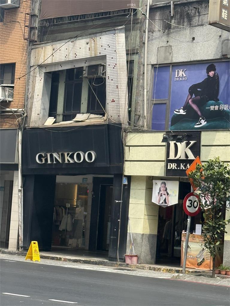 快新聞/頂不住地震?永和「民宅外牆」位移歪斜 警方急到場拉封鎖線