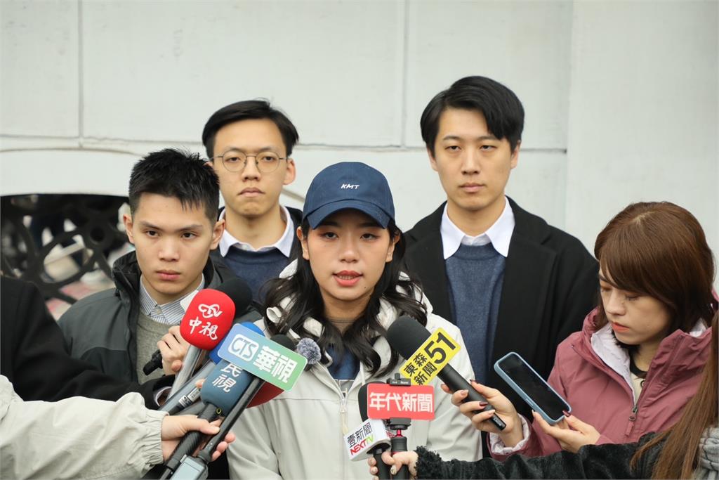 快新聞/陳智菡主動找藍營合照畫面曝! 凌濤被問「與黃珊珊恩怨」這樣回