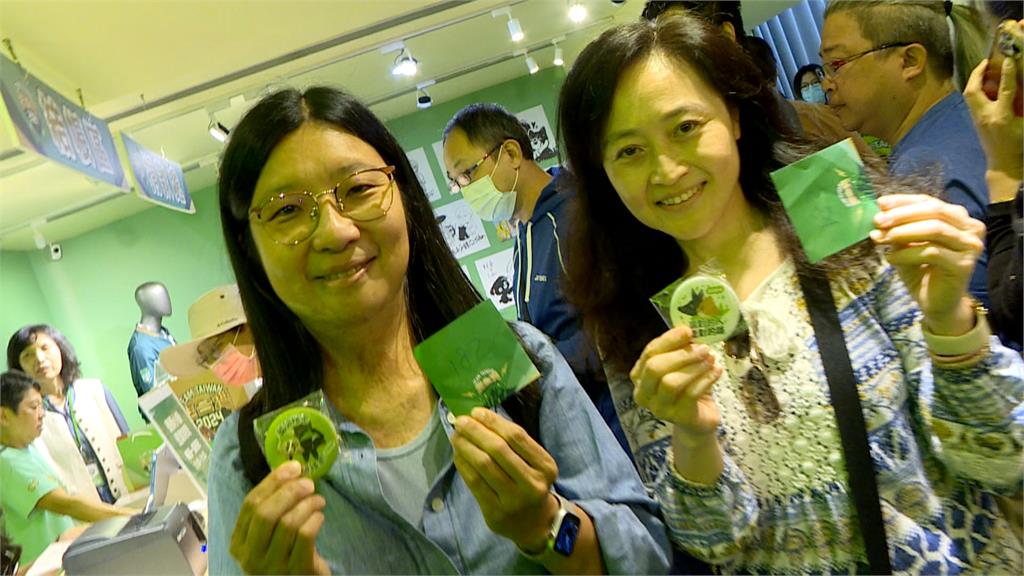貓狗胸章超夯「支持者凌晨排隊」 賴競總:加緊讓量產多一點