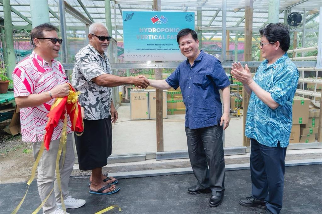 快新聞／見證榮邦計畫成果！訪吐任務圓滿落幕　林佳龍今晨返抵國門