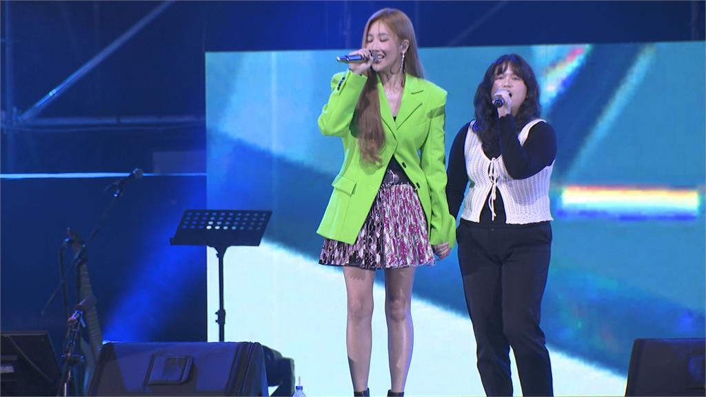 年營收衝破7千億！　華碩尾牙席開820桌　最大獎汽車開回家