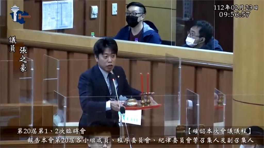 謝國樑市政會議前請牧師禱告 綠議員:台灣不是政教合一國家