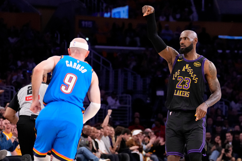 NBA(影)/湖人遭雷霆季後賽橫掃出局!詹皇沉澱後點出兩隊之間的差距