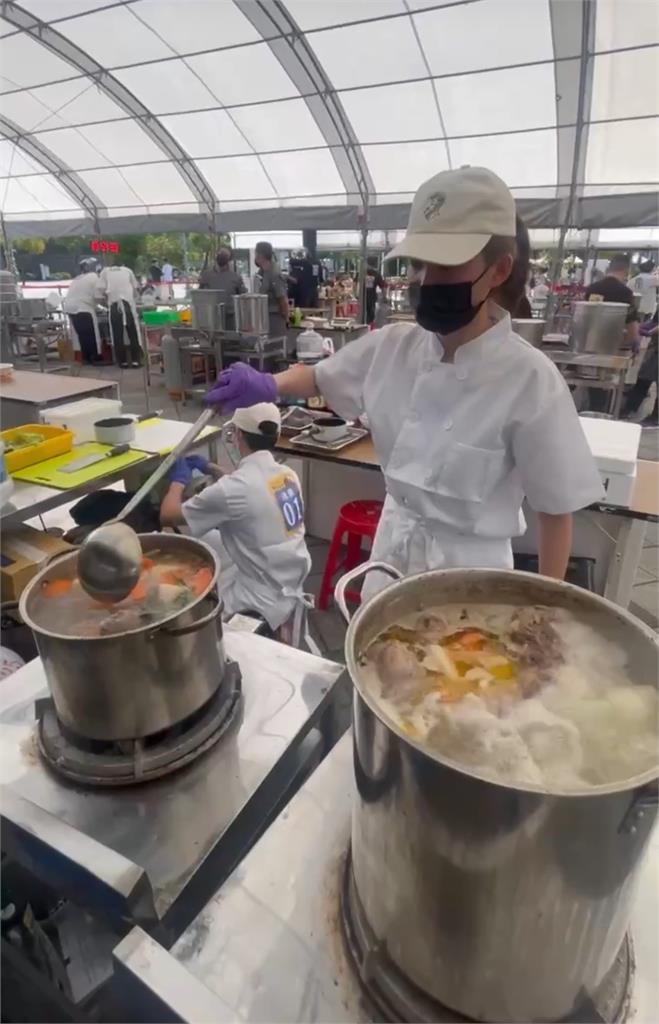 年輕世代的勝利!「好食圓滿」琳賽瞞母參賽奪清燉組金牌 淚灑舞台圓夢