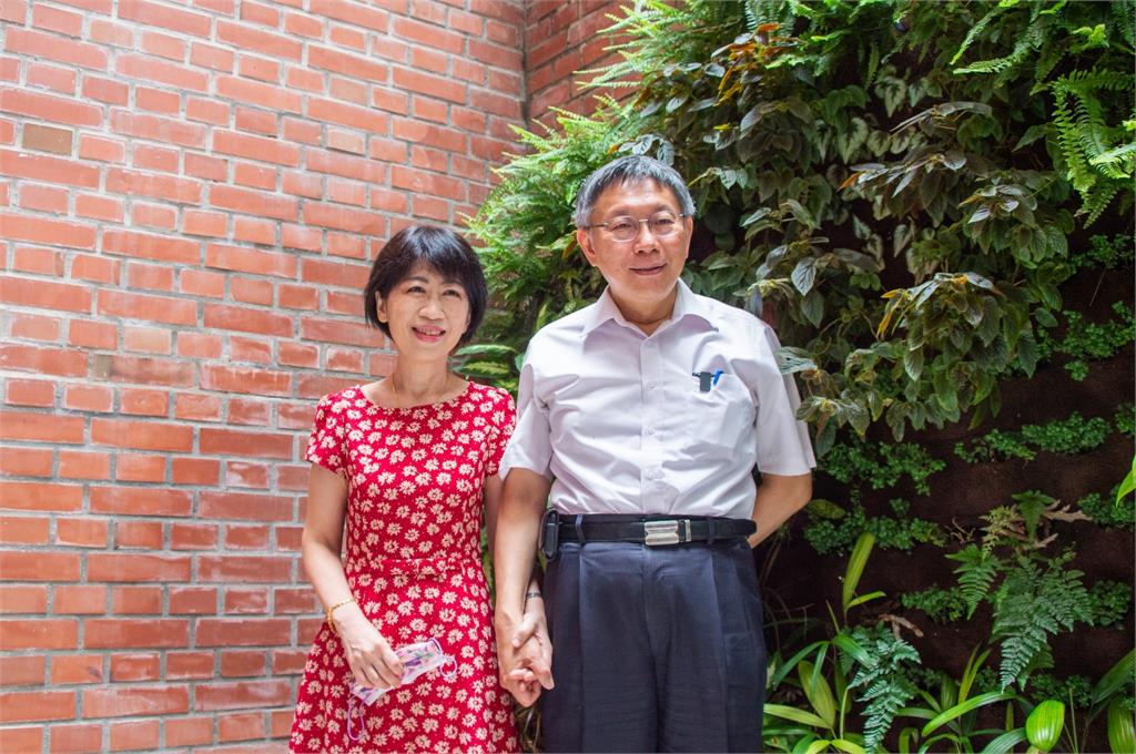 認和柯文哲同步吃北所食物!陳佩琪再爆被問「主臥大床有別人來睡?」全說了