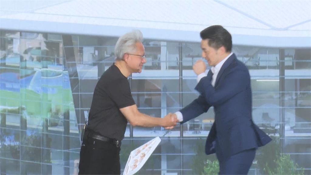 快新聞/蔣萬安熱擁黃仁勳!親送「雙重大禮」秀英文 AI教父感動告白:台灣是家