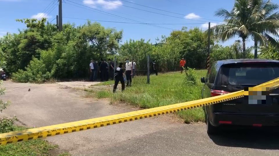 快新聞/台南殺警案2死! 警車右側車門車窗驚見彈孔