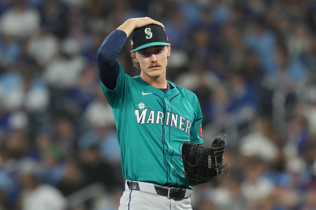 MLB(影)/水手例行賽王牌投手第5戰將在牛棚待命! 賽前和傳奇鈴木一朗一起練球